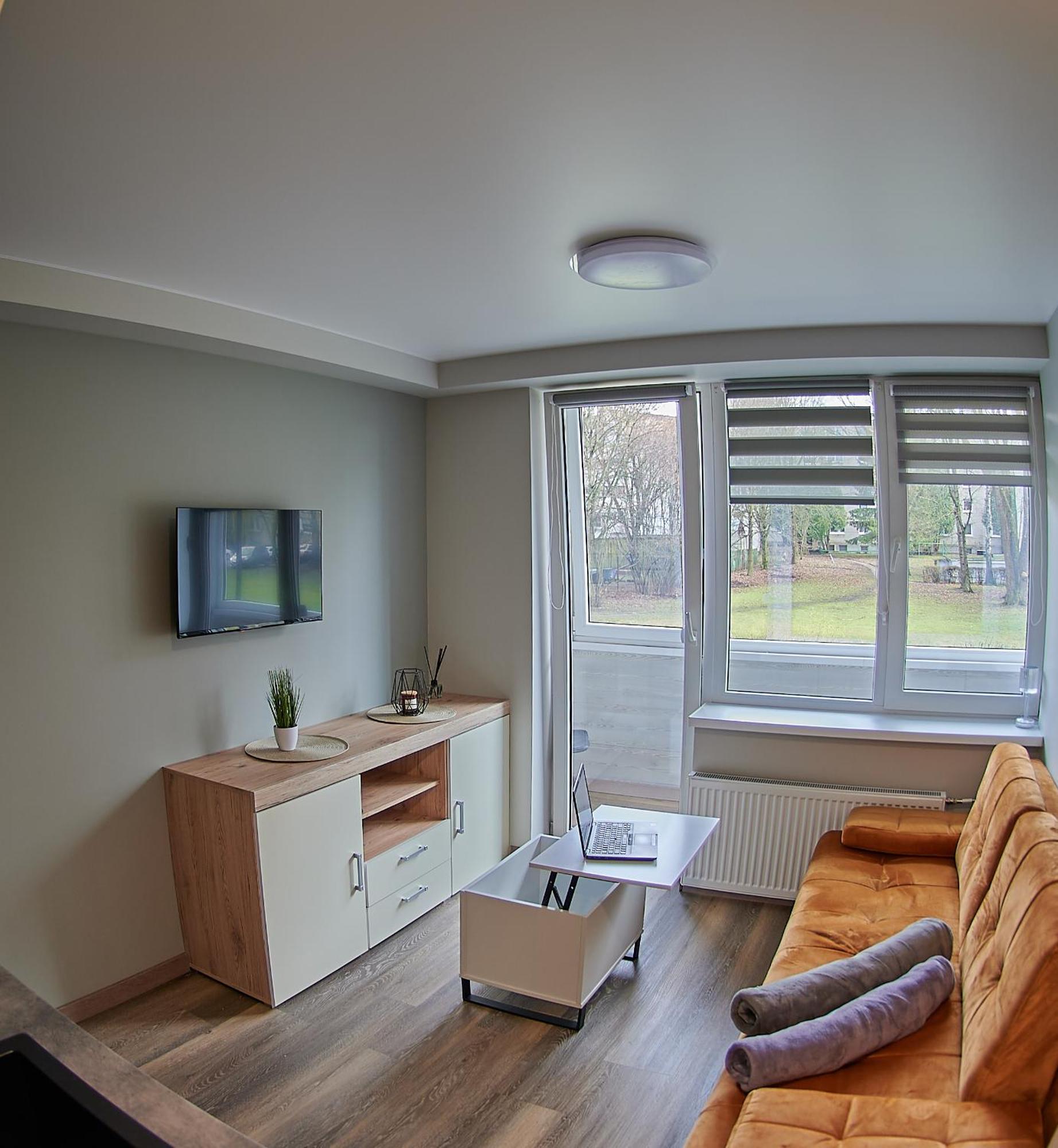 קובנה Studio Cozy Visit, Balcony, 24H Self Check-In, First Floor, Great Location מראה חיצוני תמונה